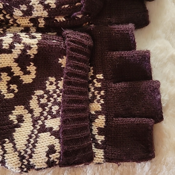 Muk Luks Mixed Flip Mittens - Picture 3 of 10